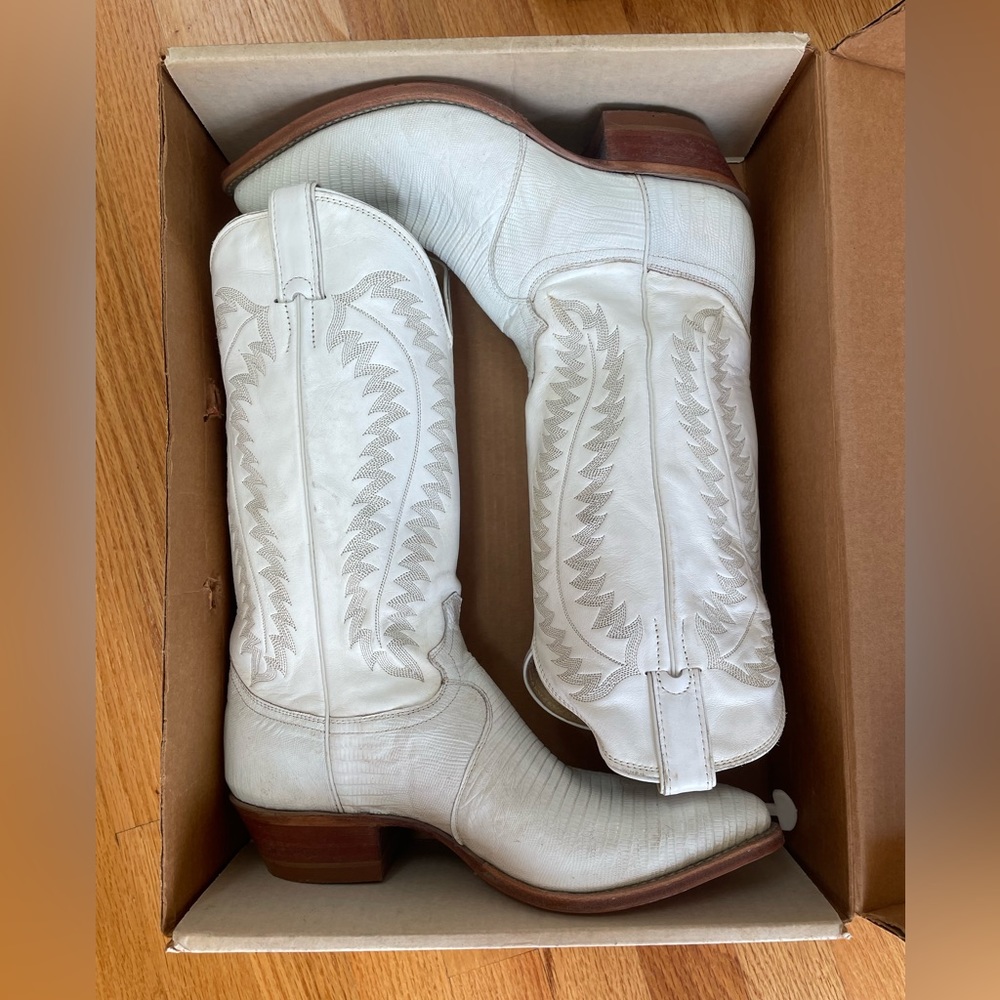 Authentic Justin white Iguana Cowboy boots